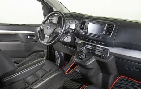 Opel Zafira Life I, 2020 год, 3 748 000 рублей, 11 фотография
