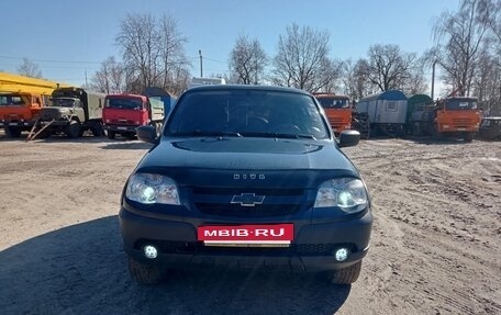 Chevrolet Niva I рестайлинг, 2014 год, 655 000 рублей, 21 фотография