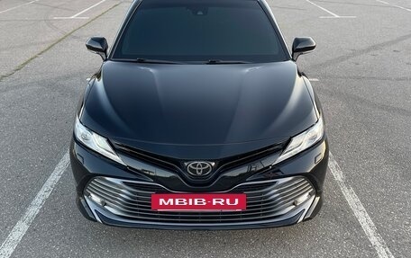 Toyota Camry, 2021 год, 2 950 000 рублей, 3 фотография