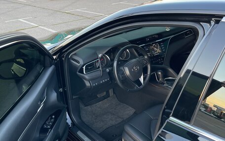 Toyota Camry, 2021 год, 2 950 000 рублей, 16 фотография