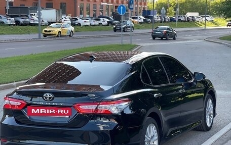 Toyota Camry, 2021 год, 2 950 000 рублей, 18 фотография