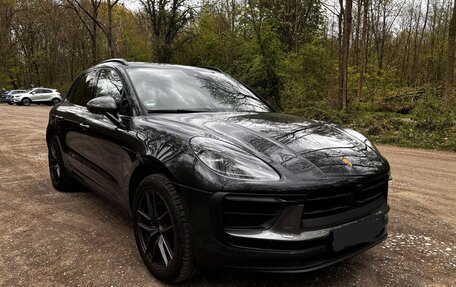 Porsche Macan I рестайлинг, 2022 год, 6 045 000 рублей, 2 фотография