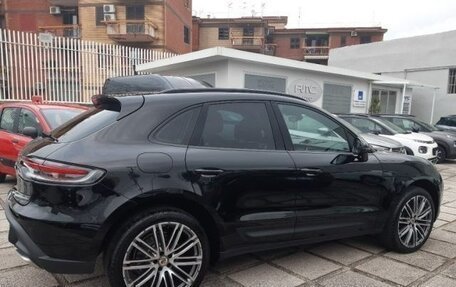 Porsche Macan I рестайлинг, 2022 год, 5 860 000 рублей, 4 фотография