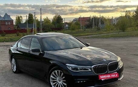 BMW 7 серия, 2017 год, 13 фотография