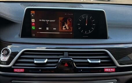 BMW 7 серия, 2017 год, 25 фотография