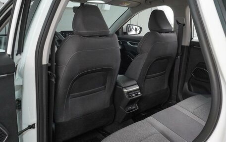 Geely Emgrand, 2023 год, 1 764 000 рублей, 11 фотография