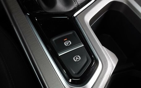 Geely Emgrand, 2023 год, 1 764 000 рублей, 19 фотография