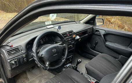 Opel Vectra A, 1992 год, 105 000 рублей, 8 фотография