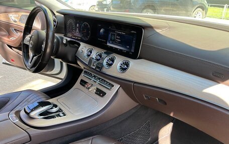 Mercedes-Benz CLS, 2018 год, 4 050 000 рублей, 10 фотография