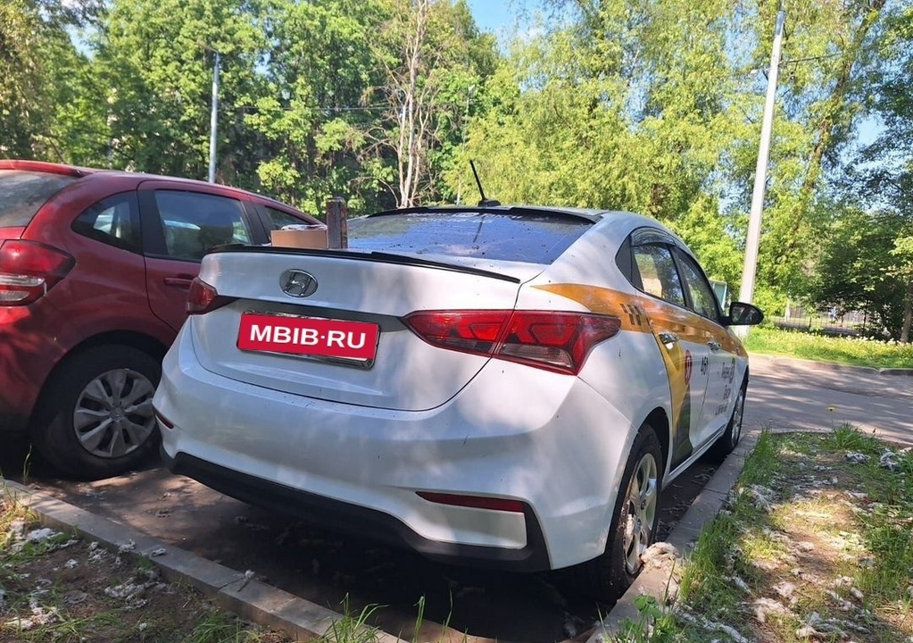 Hyundai Solaris, 2017 год, 890 000 рублей, 2 фотография