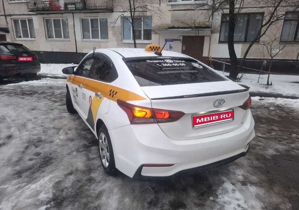 Hyundai Solaris, 2017 год, 890 000 рублей, 3 фотография