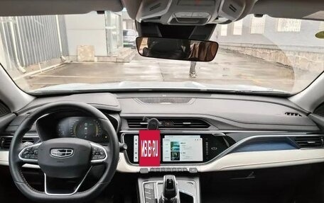 Geely Atlas I, 2022 год, 1 480 000 рублей, 10 фотография