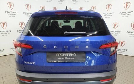 Skoda Karoq I, 2021 год, 2 200 000 рублей, 3 фотография