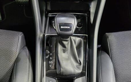 Skoda Karoq I, 2021 год, 2 200 000 рублей, 13 фотография