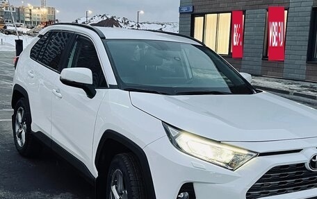 Toyota RAV4, 2022 год, 3 100 000 рублей, 4 фотография