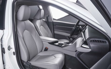 Toyota Camry, 2020 год, 3 150 000 рублей, 8 фотография