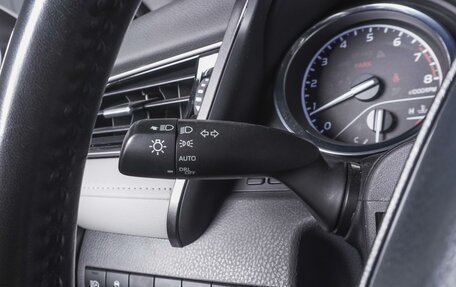 Toyota Camry, 2020 год, 3 150 000 рублей, 13 фотография