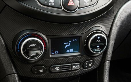 Hyundai Solaris II рестайлинг, 2016 год, 1 050 000 рублей, 13 фотография