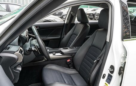 Lexus IS III, 2013 год, 2 280 000 рублей, 10 фотография