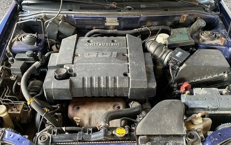 Mitsubishi Carisma I, 2003 год, 285 000 рублей, 2 фотография
