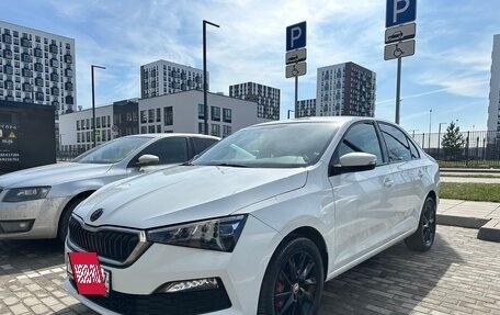 Skoda Rapid II, 2021 год, 1 550 000 рублей, 4 фотография