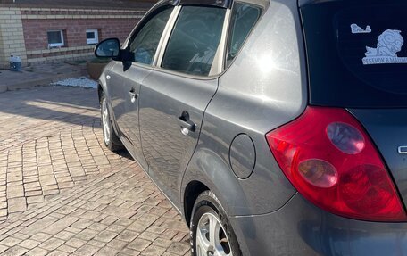 KIA cee'd I рестайлинг, 2008 год, 650 000 рублей, 12 фотография
