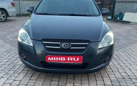 KIA cee'd I рестайлинг, 2008 год, 650 000 рублей, 28 фотография
