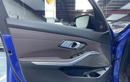 BMW 3 серия, 2021 год, 2 800 000 рублей, 12 фотография