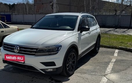 Volkswagen Tiguan II, 2020 год, 2 900 000 рублей, 2 фотография