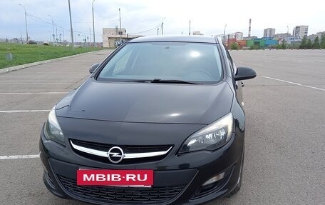 Opel Astra J, 2013 год, 950 000 рублей, 3 фотография