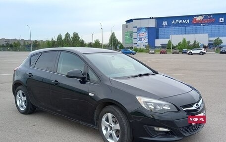 Opel Astra J, 2013 год, 950 000 рублей, 4 фотография