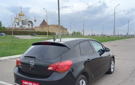 Opel Astra J, 2013 год, 950 000 рублей, 1 фотография