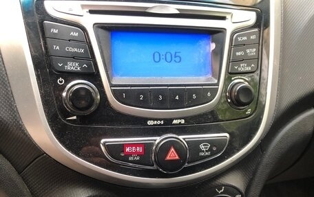 Hyundai Solaris II рестайлинг, 2011 год, 578 000 рублей, 6 фотография