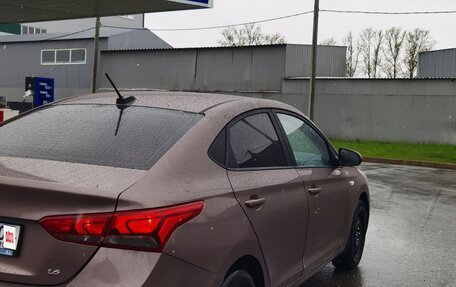 Hyundai Solaris II рестайлинг, 2018 год, 880 000 рублей, 6 фотография