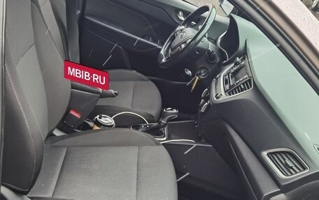 Hyundai Solaris II рестайлинг, 2018 год, 880 000 рублей, 14 фотография