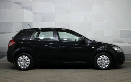 KIA cee'd I рестайлинг, 2011 год, 825 000 рублей, 9 фотография