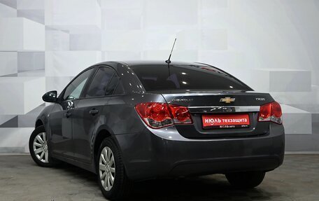 Chevrolet Cruze II, 2010 год, 890 000 рублей, 4 фотография