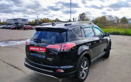 Toyota RAV4, 2017 год, 2 700 000 рублей, 3 фотография