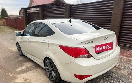 Hyundai Solaris II рестайлинг, 2015 год, 1 200 000 рублей, 7 фотография