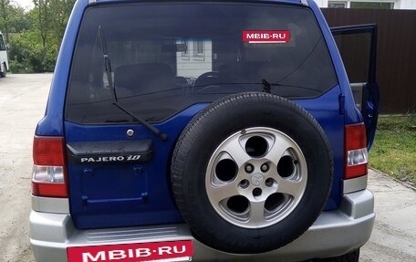 Mitsubishi Pajero iO, 1999 год, 700 000 рублей, 4 фотография