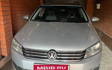 Volkswagen Passat B7, 2011 год, 1 150 000 рублей, 8 фотография