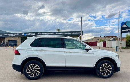 Volkswagen Tiguan II, 2018 год, 2 030 000 рублей, 10 фотография