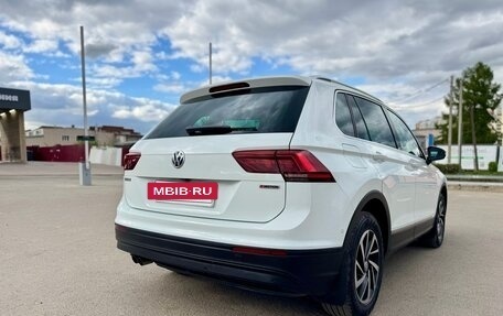 Volkswagen Tiguan II, 2018 год, 2 030 000 рублей, 12 фотография