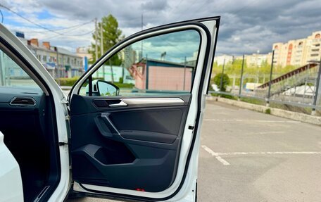 Volkswagen Tiguan II, 2018 год, 2 030 000 рублей, 28 фотография