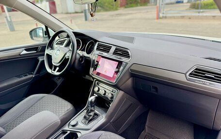 Volkswagen Tiguan II, 2018 год, 2 030 000 рублей, 30 фотография