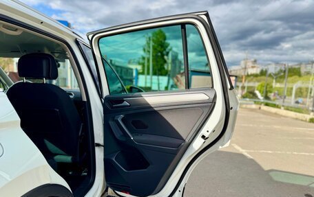Volkswagen Tiguan II, 2018 год, 2 030 000 рублей, 26 фотография