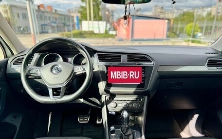 Volkswagen Tiguan II, 2018 год, 2 030 000 рублей, 21 фотография