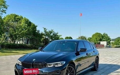 BMW 3 серия, 2022 год, 3 030 000 рублей, 2 фотография
