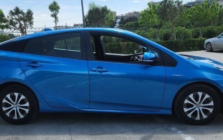 Toyota Prius IV XW50, 2022 год, 2 490 000 рублей, 8 фотография