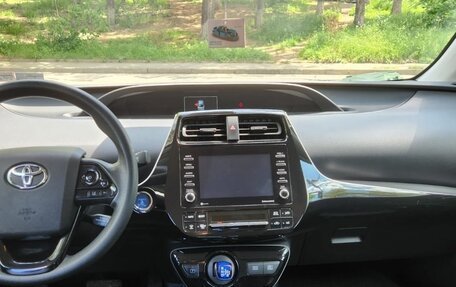 Toyota Prius IV XW50, 2022 год, 2 490 000 рублей, 11 фотография
